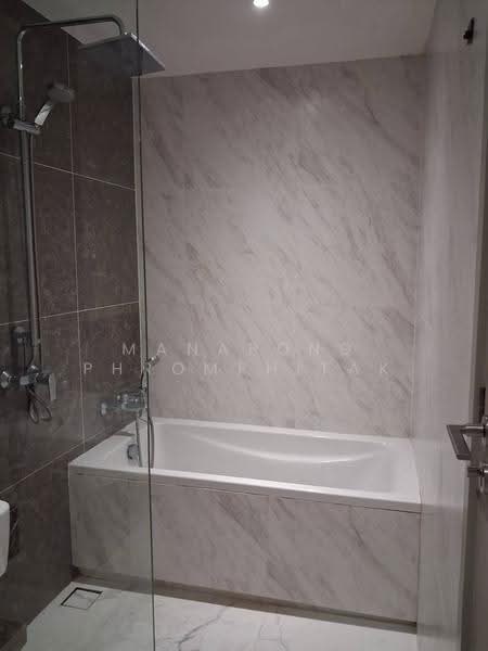 Fynn Asoke, bangkok, 28 Sukhumvit 10 Alley, Khlong Toei, Bangkok, 1 Bedroom, 37 sqm, Condo For Rent, by Manapong Phromphitak, 500587485 - DDproperty.com