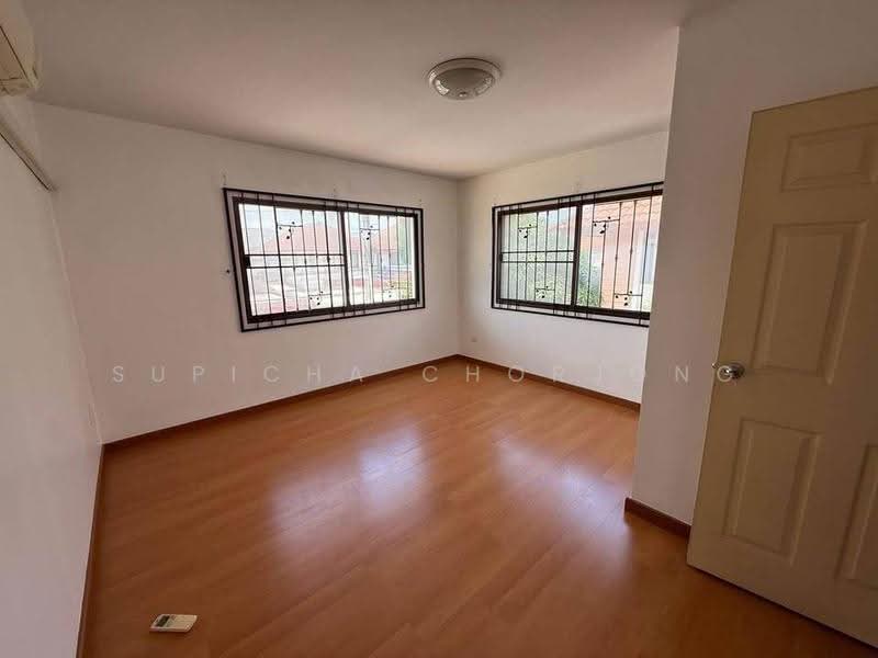 Family Town, bangkok, 39 Inthamara 29 Alley, Lane 1, Samsen Nai, Phaya Thai, Bangkok, 3 Bedrooms, 150 sqm, Single Detached House For Sale, by Supicha Chorjong, 500587516 - DDproperty.com