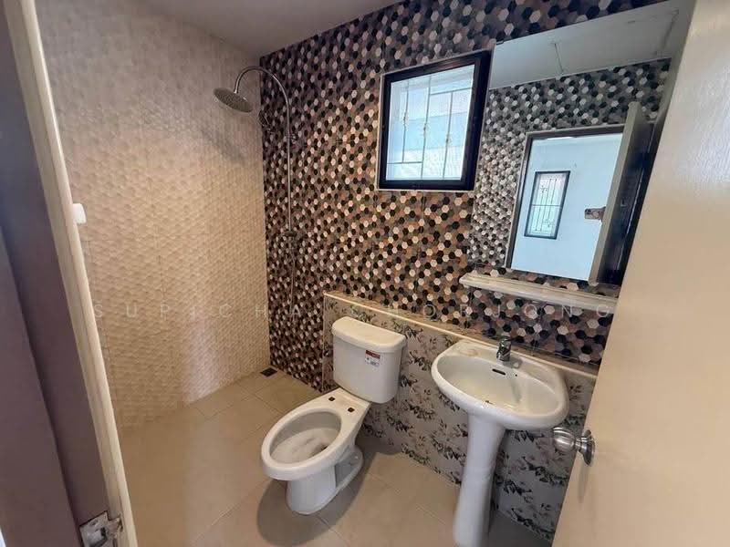 Family Town, bangkok, 39 Inthamara 29 Alley, Lane 1, Samsen Nai, Phaya Thai, Bangkok, 3 Bedrooms, 150 sqm, Single Detached House For Sale, by Supicha Chorjong, 500587516 - DDproperty.com