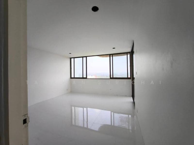 Sunshine Beach Condotel : ซันไชน์ บีช คอนโดเทล, ชลบุรี, นาจอมเทียน, สัตหีบ, ชลบุรี, 147 ตร.ม., คอนโด ขาย, โดย Tanawan Surichai, 500587577 - DDproperty.com