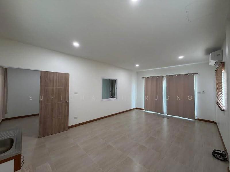 2-BR House, chon-buri, Nong Ri, Muang Chon Buri, Chon Buri (Pattaya), 2 Bedrooms, 200 sqm, Single Detached House For Sale, by Supicha Chorjong, 500587587 - DDproperty.com