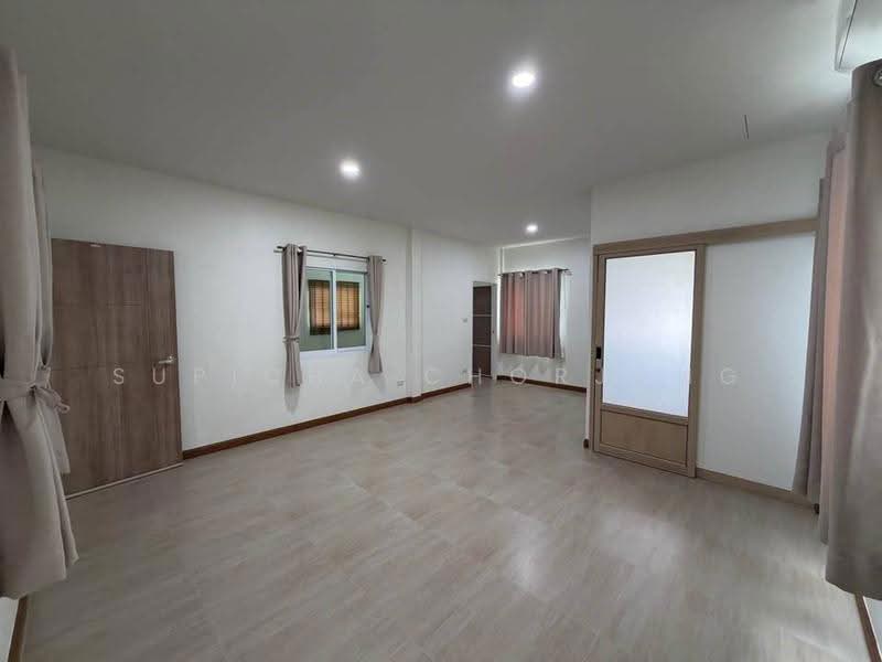 2-BR House, chon-buri, Nong Ri, Muang Chon Buri, Chon Buri (Pattaya), 2 Bedrooms, 200 sqm, Single Detached House For Sale, by Supicha Chorjong, 500587587 - DDproperty.com