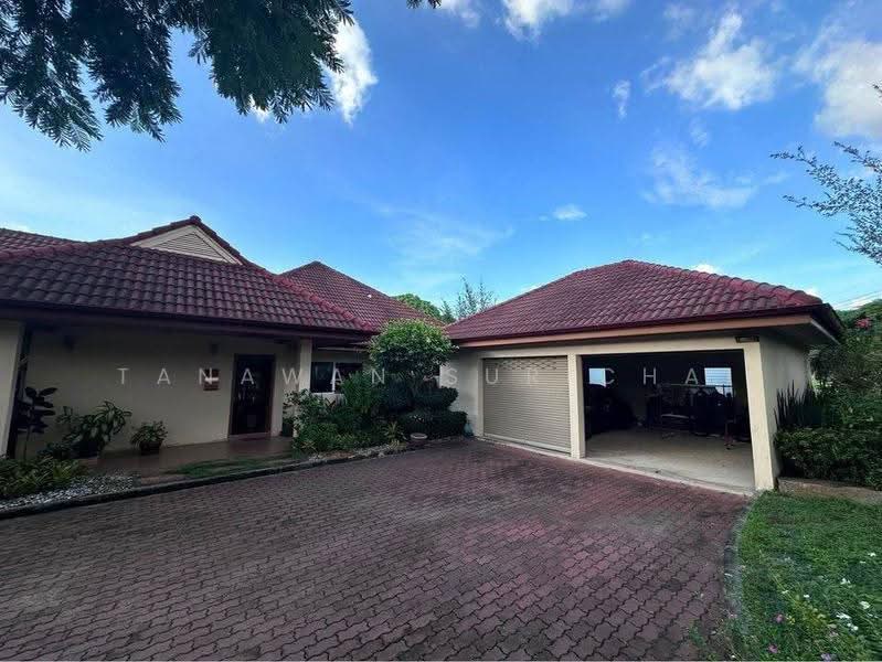 4-BR House, chon-buri, Bo Win, Si Racha, Chon Buri (Pattaya), 4 Bedrooms, 445 sqm, Single Detached House For Sale, by Tanawan Surichai, 500587626 - DDproperty.com