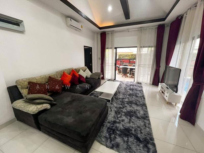 Baan Dusit Pattaya Lake, chon-buri, Entrance Road, Huai Yai, Bang Lamung (Pattaya), Chon Buri (Pattaya), 3 Bedrooms, 190 sqm, Single Detached House For Sale, by Tanawan Surichai, 500587671 - DDproperty.com