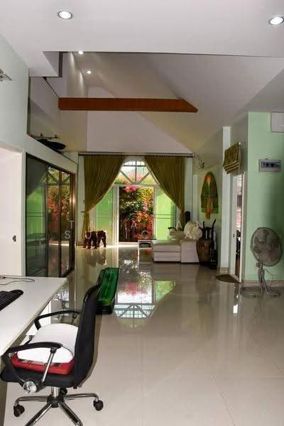 Baan Dusit Pattaya Lake, chon-buri, Entrance Road, Huai Yai, Bang Lamung (Pattaya), Chon Buri (Pattaya), 6 Bedrooms, 360 sqm, Single Detached House For Sale, by Tanawan Surichai, 500587679 - DDproperty.com