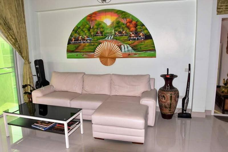 Baan Dusit Pattaya Lake, chon-buri, Entrance Road, Huai Yai, Bang Lamung (Pattaya), Chon Buri (Pattaya), 6 Bedrooms, 360 sqm, Single Detached House For Sale, by Tanawan Surichai, 500587679 - DDproperty.com