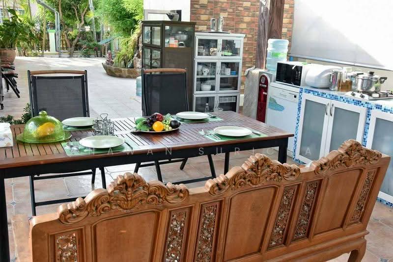 Baan Dusit Pattaya Lake, chon-buri, Entrance Road, Huai Yai, Bang Lamung (Pattaya), Chon Buri (Pattaya), 6 Bedrooms, 360 sqm, Single Detached House For Sale, by Tanawan Surichai, 500587679 - DDproperty.com