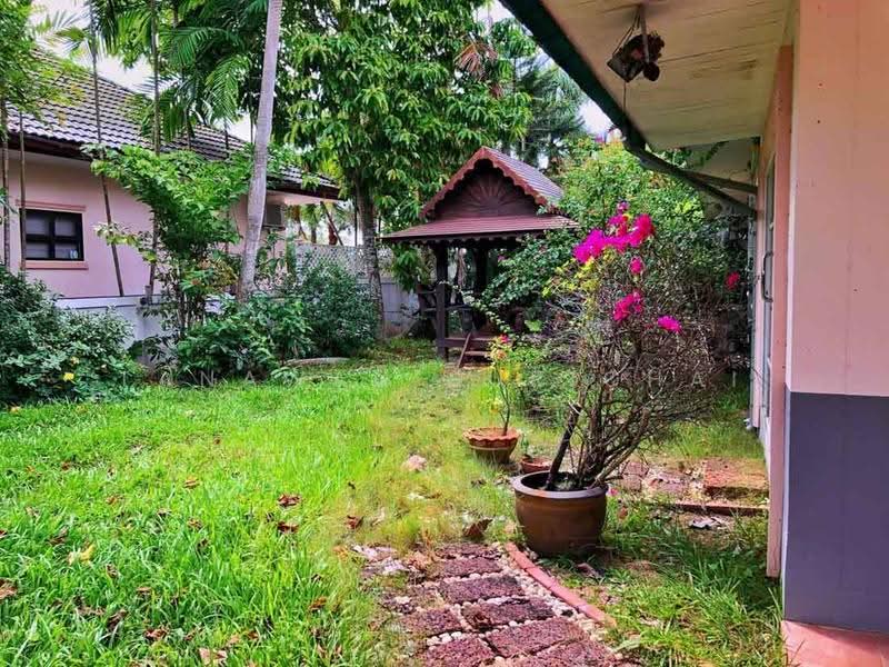 Baan Dusit Pattaya Lake, chon-buri, Entrance Road, Huai Yai, Bang Lamung (Pattaya), Chon Buri (Pattaya), 4 Bedrooms, 230 sqm, Single Detached House For Sale, by Tanawan Surichai, 500587698 - DDproperty.com