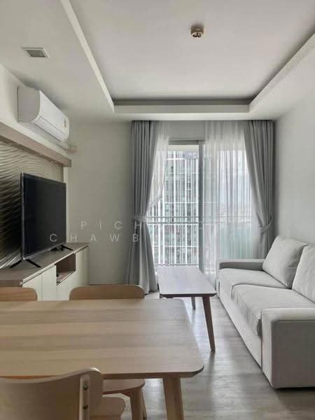 Thru Thonglor, bangkok, Petchaburi Road, Bang Kapi, Huai Khwang, Bangkok, 2 Bedrooms, 62 sqm, Condo For Rent, by Pichamon Chawbantard, 500587703 - DDproperty.com
