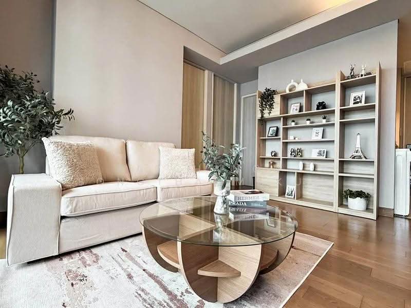 The Lumpini 24, bangkok, Sukhumvit 24 Road, Khong Tan, Khlong Toei, Bangkok, 2 Bedrooms, 55 sqm, Condo For Rent, by Ratchanon Songthammakul, 500587860 - DDproperty.com