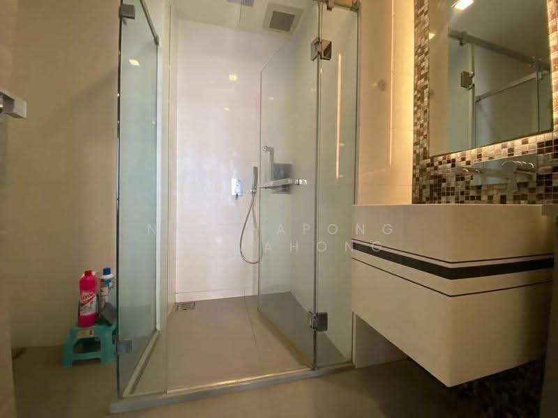 The Room Sathorn, bangkok, 78 Pan Road, Silom, Bang Rak, Bangkok, 1 Bedroom, 50 sqm, Condo For Sale, by Natthapong Laomahong, 500587871 - DDproperty.com