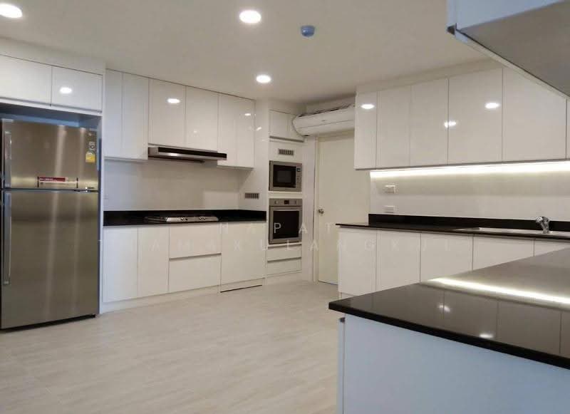 Oriental Towers, bangkok, 25 Soi Ekkamai 12, Ekkamai Road, Khlong Tan Nua, Watthana, Bangkok, 3 Bedrooms, 315 sqm, Condo For Sale, by Napat Thamakulangkul, 500587920 - DDproperty.com