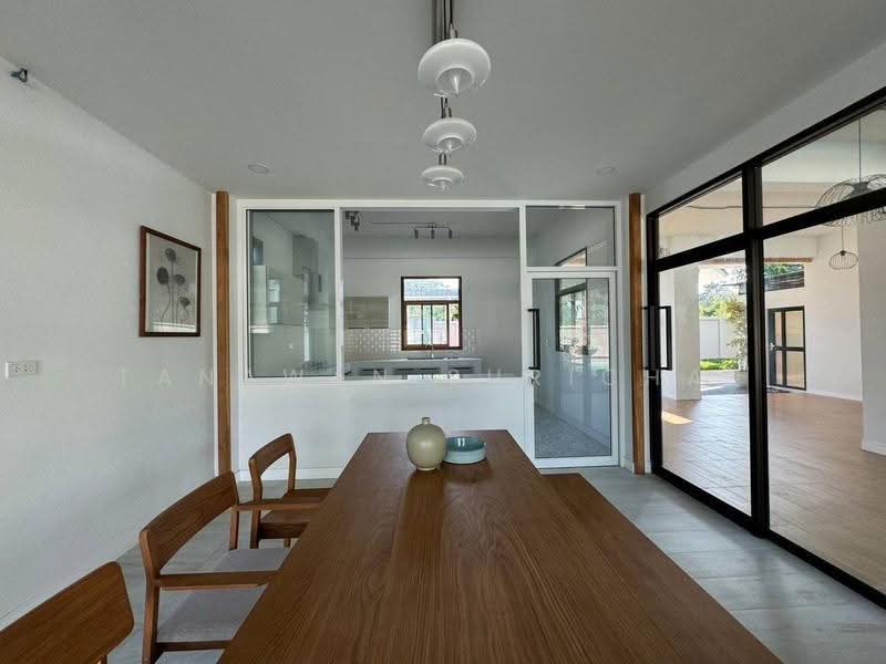 3-BR Villa, chon-buri, Sattahip, Chon Buri (Pattaya), 3 Bedrooms, 343 sqm, Villa For Sale, by Tanawan Surichai, 500587976 - DDproperty.com