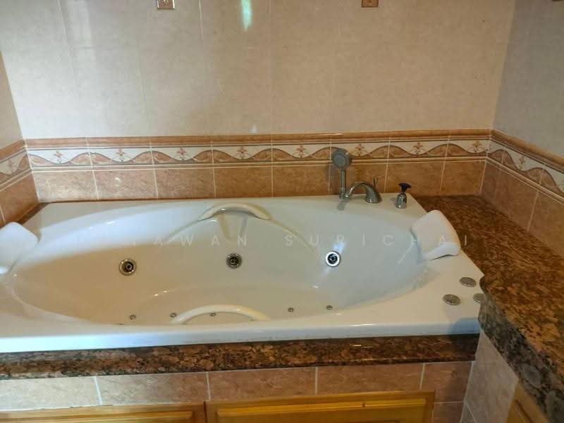 5-BR House, chon-buri, Nong Pru, Bang Lamung (Pattaya), Chon Buri (Pattaya), 5 Bedrooms, 448 sqm, Single Detached House For Sale, by Tanawan Surichai, 500588026 - DDproperty.com