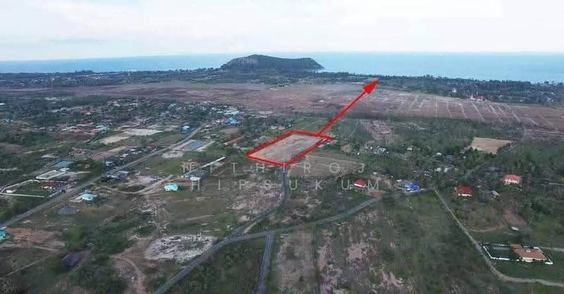 3-BR House, prachuap-khiri-khan, Sam Roi Yot, Prachuap Khiri Khan, 3 Bedrooms, 220 sqm, Single Detached House For Sale, by Nithiroj Thipsukum, 500588097 - DDproperty.com