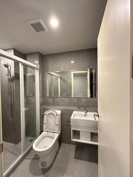 Blue Phahonyothin 35, bangkok, Phahon Yothin 35 Alley, Chatuchak, Bangkok, 1 Bedroom, 27 sqm, Condo For Sale, by Ratchanon Songthammakul, 500588099 - DDproperty.com