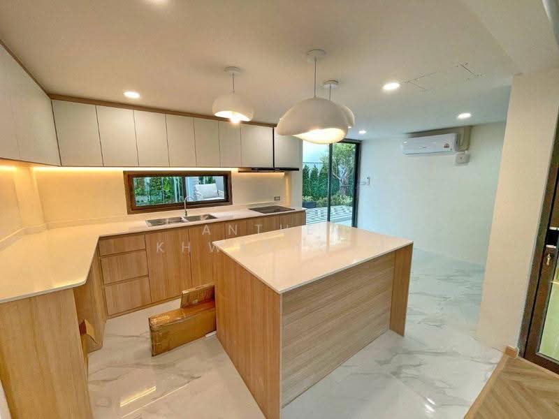 4-BR House, bangkok, Lat Phrao, Bangkok, 4 Bedrooms, 584 sqm, Single Detached House For Sale, by Anthea Khwanngam, 500588147 - DDproperty.com