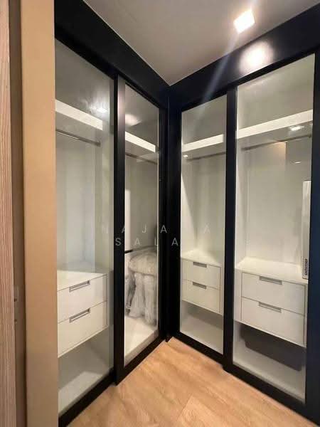 Noble Around Sukhumvit 33, bangkok, 17 Soi Sukhumvit 33, Khlong Tan Nua, Watthana, Bangkok, 1 Bedroom, 46 sqm, Condo For Rent, by Najawa Salae, 500588198 - DDproperty.com