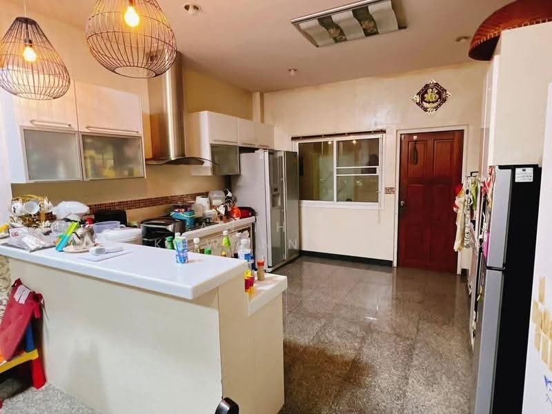5-BR House, bangkok, Lak Song, Bang Khae, Bangkok, 5 Bedrooms, 694 sqm, Single Detached House For Sale, by Anthea Khwanngam, 500588240 - DDproperty.com