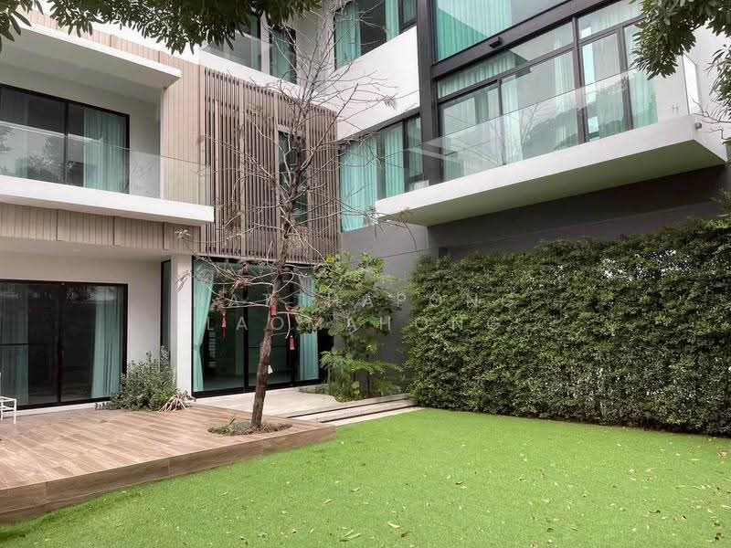 Nantawan Rama 9 Srinakarin, bangkok, 888 Krung Thep Kritha Rd, Saphan Sung, Bangkok, 4 Bedrooms, 445 sqm, Single Detached House For Sale, by Natthapong Laomahong, 500588268 - DDproperty.com