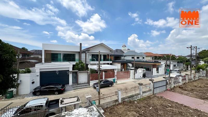 Ladawan Srinakarin, samut-prakan, Srinakarin Road, Bang Kaeo, Bang Plee, Samut Prakan, 3 Bedrooms, 300 sqm, Single Detached House For Sale, by ธัชเวท จิระติวานนท์, 500588296 - DDproperty.com