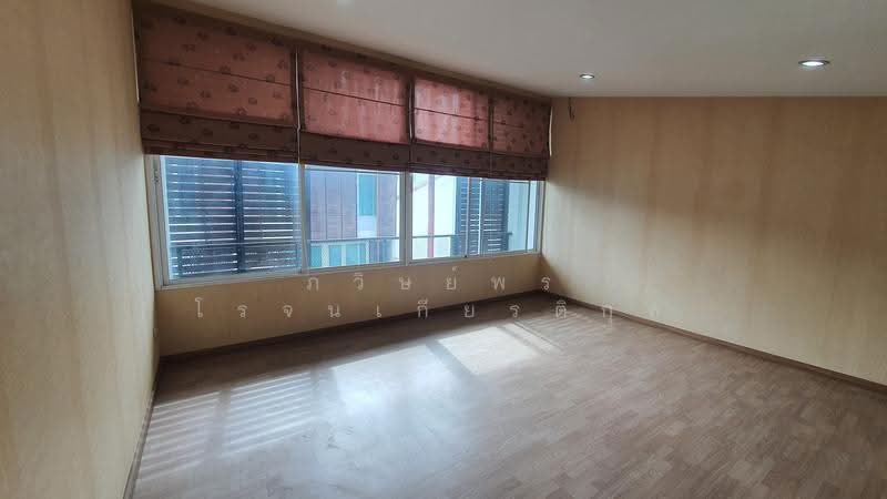 The Attic Lite Chaengwattana, nonthaburi, Soi Si Chai Thong 29/2, Bang Talat, Pak Kret, Nonthaburi, 3 Bedrooms, 200 sqm, Townhouse For Sale, by ภวิษย์พร โรจนเกียรติกุล, 500588297 - DDproperty.com