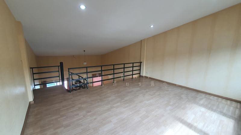 The Attic Lite Chaengwattana, nonthaburi, Soi Si Chai Thong 29/2, Bang Talat, Pak Kret, Nonthaburi, 3 Bedrooms, 200 sqm, Townhouse For Sale, by ภวิษย์พร โรจนเกียรติกุล, 500588297 - DDproperty.com