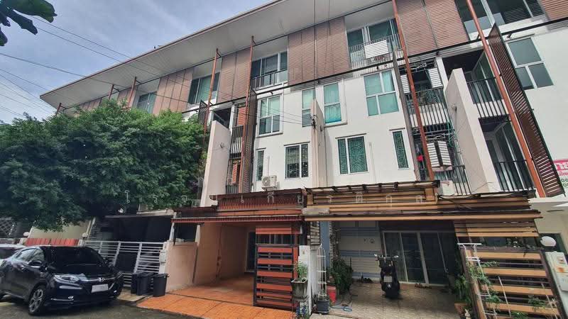 The Attic Lite Chaengwattana, nonthaburi, Soi Si Chai Thong 29/2, Bang Talat, Pak Kret, Nonthaburi, 3 Bedrooms, 200 sqm, Townhouse For Sale, by ภวิษย์พร โรจนเกียรติกุล, 500588297 - DDproperty.com