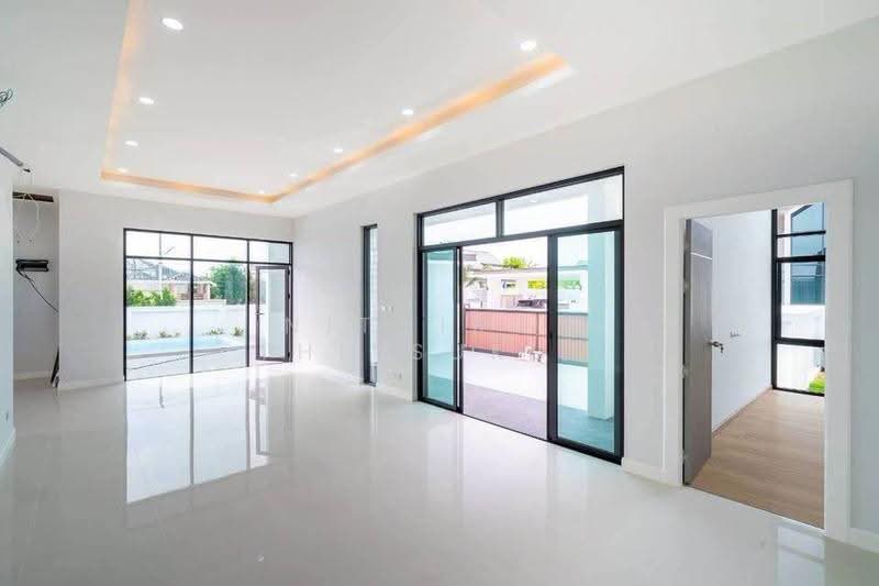 3-BR House, prachuap-khiri-khan, Nong Kae, Hua Hin, Prachuap Khiri Khan, 3 Bedrooms, 160 sqm, Single Detached House For Sale, by Nithiroj Thipsukum, 500588437 - DDproperty.com