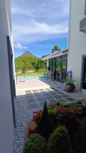 5-BR Villa, prachuap-khiri-khan, Nong Kae, Hua Hin, Prachuap Khiri Khan, 5 Bedrooms, 510 sqm, Villa For Sale, by Nithiroj Thipsukum, 500588518 - DDproperty.com