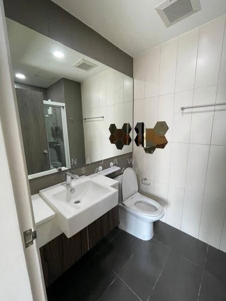 Centric Ratchada-Huai Khwang, bangkok, Ratchadapisek Road, Huai Khwang, Bangkok, 1 Bedroom, 32 sqm, Condo For Sale, by Najawa Salae, 500588582 - DDproperty.com