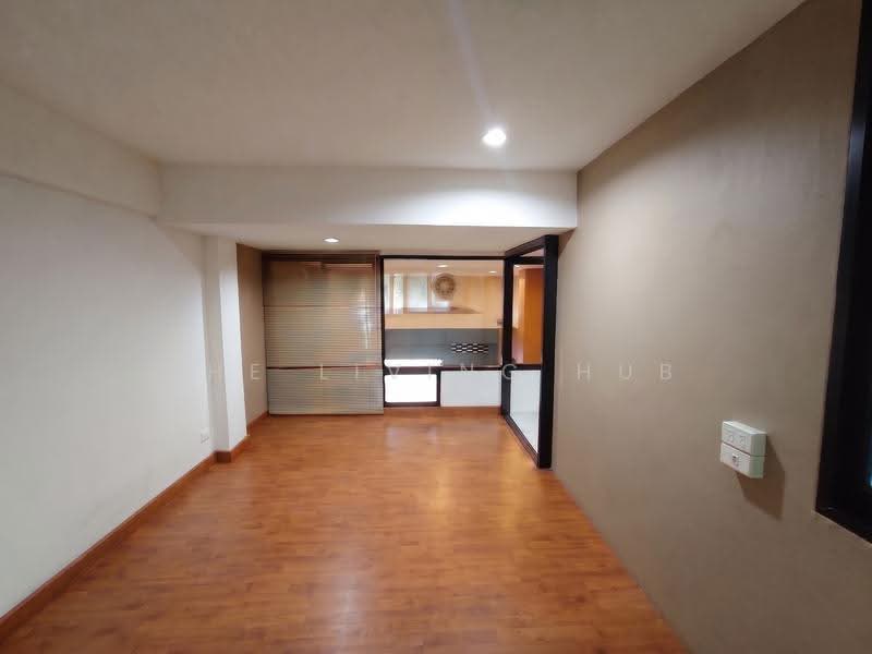 อาคารพาณิชย์ รามอินทรา กม.2 (ซอยลาดปลาเค้า 93), bangkok, Anusaowari, Bang Khen, Bangkok, 3 Bedrooms, 250 sqm, Townhouse For Sale, by THE LIVING HUB, 500588678 - DDproperty.com