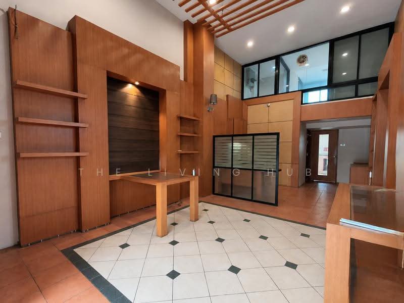 อาคารพาณิชย์ รามอินทรา กม.2 (ซอยลาดปลาเค้า 93), bangkok, Anusaowari, Bang Khen, Bangkok, 3 Bedrooms, 250 sqm, Townhouse For Sale, by THE LIVING HUB, 500588678 - DDproperty.com