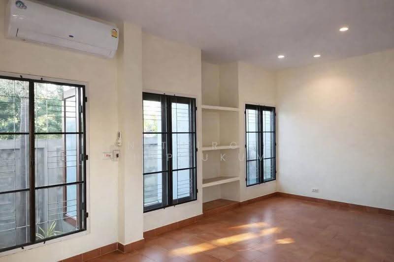 3-BR House, prachuap-khiri-khan, Hua Hin, Prachuap Khiri Khan, 3 Bedrooms, 204 sqm, Single Detached House For Sale, by Nithiroj Thipsukum, 500588689 - DDproperty.com