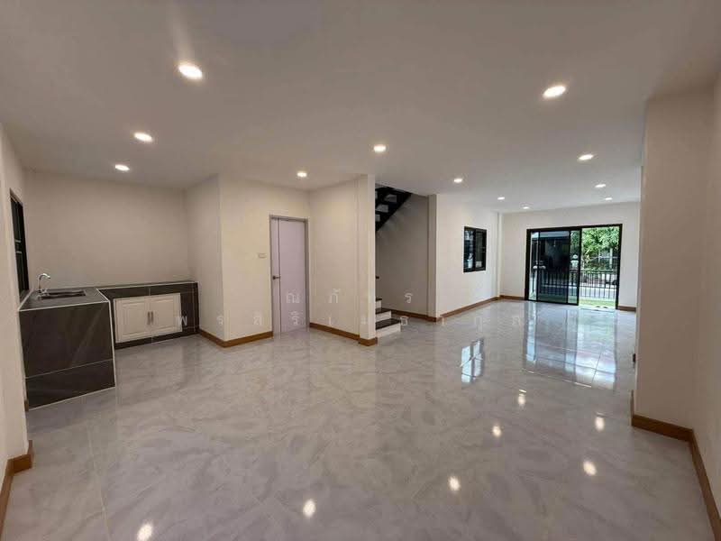 Suanluang Ville (Nirun Ville 3), bangkok, Soi Chaloem Phrakiat Rama 9 Soi 28, Nong Bon, Prawet, Bangkok, 3 Bedrooms, 144 sqm, Single Detached House For Sale, by ณภัทร พรสิริเมธากุล, 500588835 - DDproperty.com