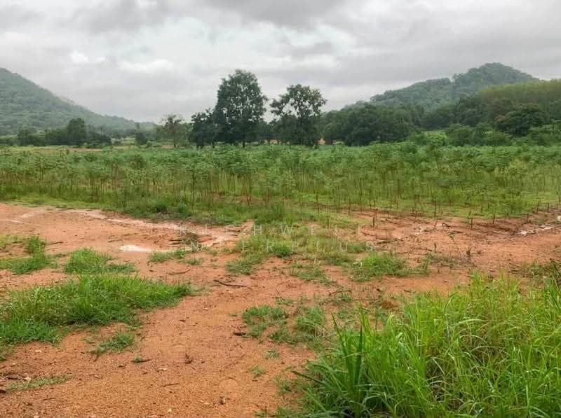 Land for sale in Bang Phra, Si Racha District—6 rai with a mountain view., chon-buri, Bang Phra, Si Racha, Chon Buri (Pattaya), , 10,080 sqm, Land For Sale, by RICHWELL INTERPLUS, 500588840 - DDproperty.com