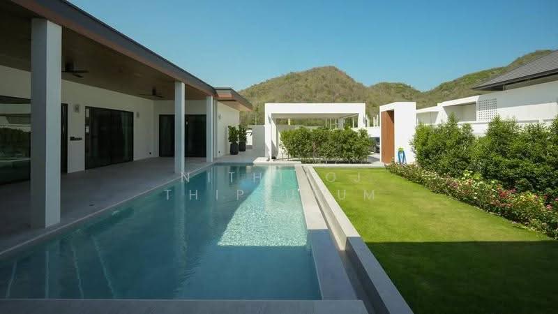 3-BR House, prachuap-khiri-khan, Nong Kae, Hua Hin, Prachuap Khiri Khan, 3 Bedrooms, 442 sqm, Single Detached House For Sale, by Nithiroj Thipsukum, 500588904 - DDproperty.com