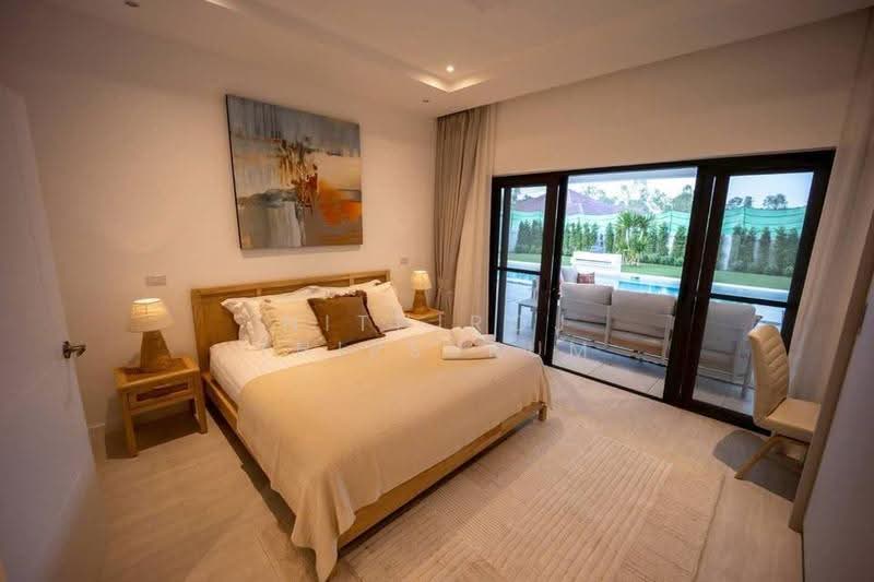 3-BR House, prachuap-khiri-khan, Nong Kae, Hua Hin, Prachuap Khiri Khan, 3 Bedrooms, 250 sqm, Single Detached House For Sale, by Nithiroj Thipsukum, 500588908 - DDproperty.com