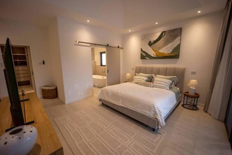 3-BR House, prachuap-khiri-khan, Nong Kae, Hua Hin, Prachuap Khiri Khan, 3 Bedrooms, 250 sqm, Single Detached House For Sale, by Nithiroj Thipsukum, 500588908 - DDproperty.com