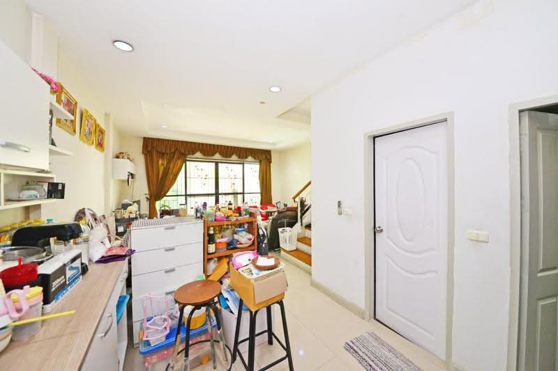 Baan Klang Muang Sukhumvit 113 : บ้านกลางเมือง สุขุมวิท 113 , สมุทรปราการ, ซอย ด่านสำโรง 32, สำโรงเหนือ, เมืองสมุทรปราการ, สมุทรปราการ, 170 ตร.ม., ทาวน์เฮ้าส์ ขาย, โดย The Best Property หญิง, 500588966 - DDproperty.com