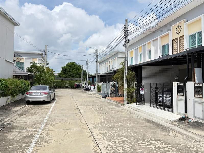 เดอะนีช พระยาสุเรนทร์ 30, bangkok, ถนนพระยาสุเรนทร์, Bang Chun, Khlong Sam Wa, Bangkok, 3 Bedrooms, 110 sqm, Townhouse For Sale, by คุณ ธัญพิสิษฐ์ จิตประพัฒน์ (โซน), 500588967 - DDproperty.com