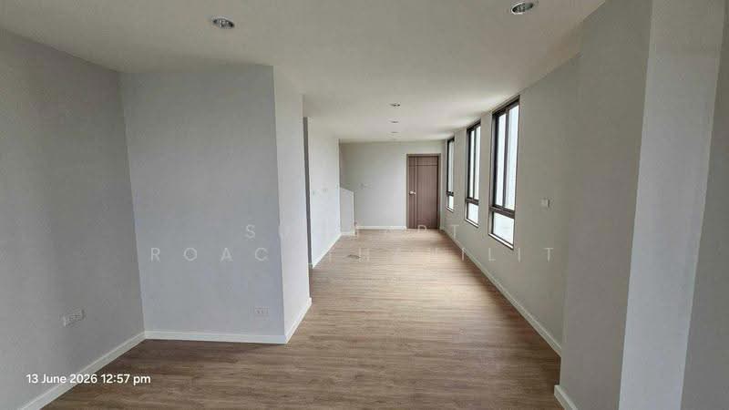 Complete Renovated 3-Story Townhome for Sale 44 Sq. Wah @ Bang Na-Trat 53, samut-prakan, Bangna Trad 53, Bang Kaeo, Bang Plee, Samut Prakan, 3 Bedrooms, 300 sqm, Townhouse For Sale, by Suchart Roachthavilit, 500588992 - DDproperty.com