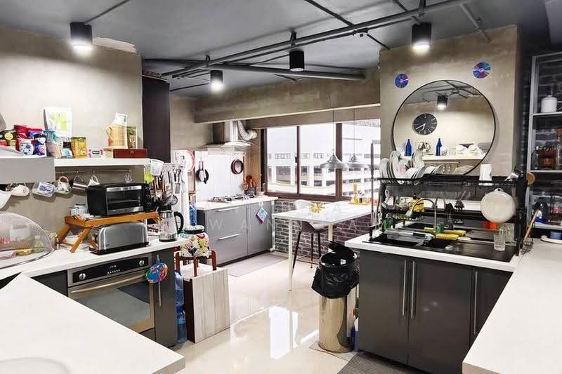 Beverly Tower, bangkok, 52 Soi Chai Yot, Khlongtoei Nua, Watthana, Bangkok, 3 Bedrooms, 230 sqm, Condo For Sale, by Anthea Khwanngam, 500589019 - DDproperty.com
