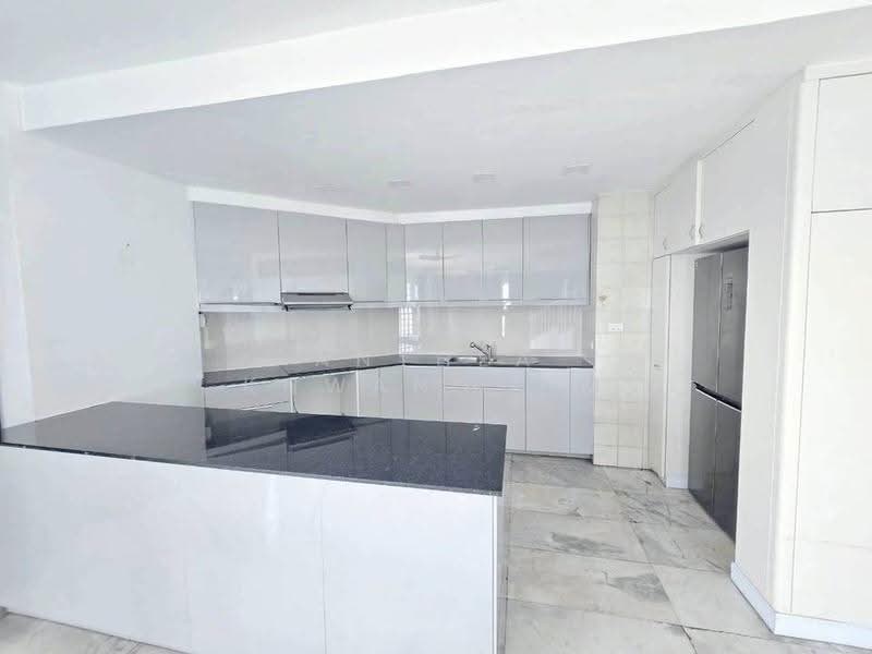 Thana Tower, bangkok, Charan Sanit Wong, Bang Yi Khan, Bang Phlat, Bangkok, 4 Bedrooms, 341 sqm, Condo For Sale, by Anthea Khwanngam, 500589117 - DDproperty.com
