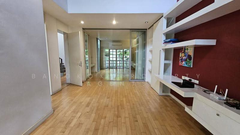 Prompak Gardens Condominium, bangkok, Sukhumvit, Khlongtoei Nua, Watthana, Bangkok, 4 Bedrooms, 320 sqm, Townhouse For Rent, by BANGKOK PROPERTY AGENTS, 500589144 - DDproperty.com