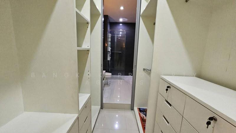 Prompak Gardens Condominium, bangkok, Sukhumvit, Khlongtoei Nua, Watthana, Bangkok, 4 Bedrooms, 320 sqm, Townhouse For Rent, by BANGKOK PROPERTY AGENTS, 500589144 - DDproperty.com