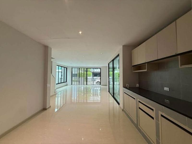 AQ ARBOR Suanluang Rama 9-Pattanakarn, bangkok, Chaloem Phrakiat Rama 9 Road Soi 48, Dok Mai, Prawet, Bangkok, 3 Bedrooms, 300 sqm, Single Detached House For Sale, by ณภัทร พรสิริเมธากุล, 500589215 - DDproperty.com