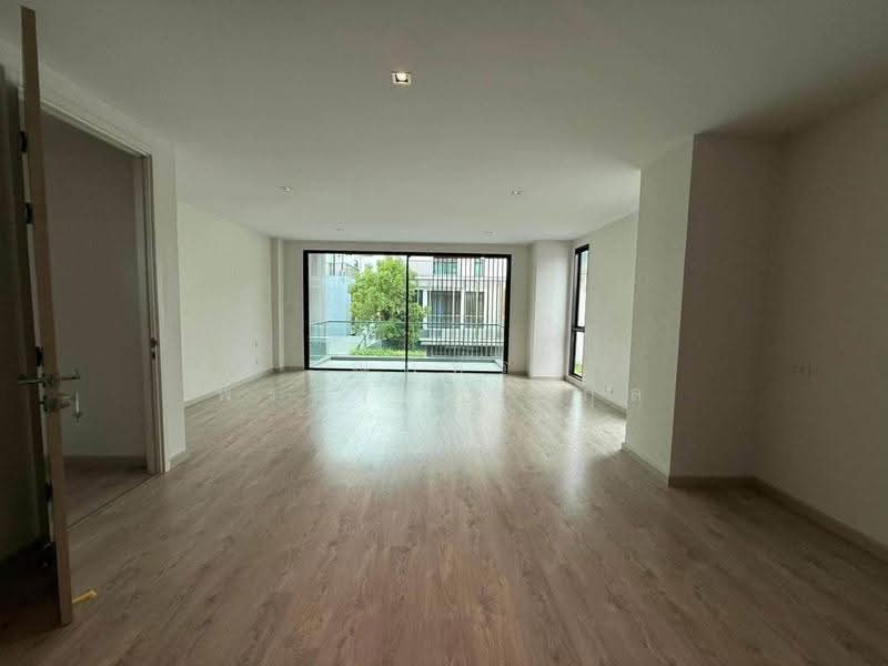AQ ARBOR Suanluang Rama 9-Pattanakarn, bangkok, Chaloem Phrakiat Rama 9 Road Soi 48, Dok Mai, Prawet, Bangkok, 3 Bedrooms, 300 sqm, Single Detached House For Sale, by ณภัทร พรสิริเมธากุล, 500589215 - DDproperty.com