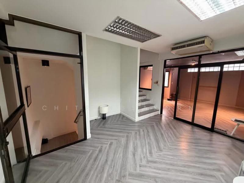 3-Level Commercial Space for Rent – Sukhumvit, Ekkamai, bangkok, Khlong Tan Nua, Watthana, Bangkok, , 300 sqm, Shophouse For Rent, by Pudis Chitrungsakorn, 500589313 - DDproperty.com