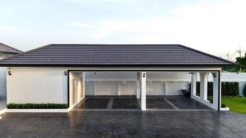 Luxury Pool villa สไตล์คลาสสิค พัทยา, ชลบุรี, ซอยสยามคันทรีคลับ, บางละมุง, ชลบุรี, 543 ตร.ม., วิลล่า ขาย, โดย อัจฉรา พรหมคำ, 500589327 - DDproperty.com